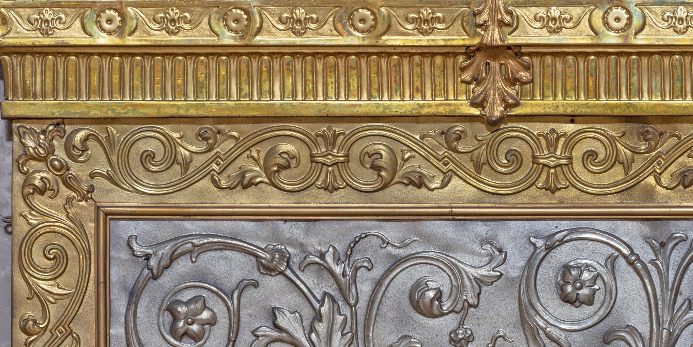 Ornamente eines Metallbeschlags